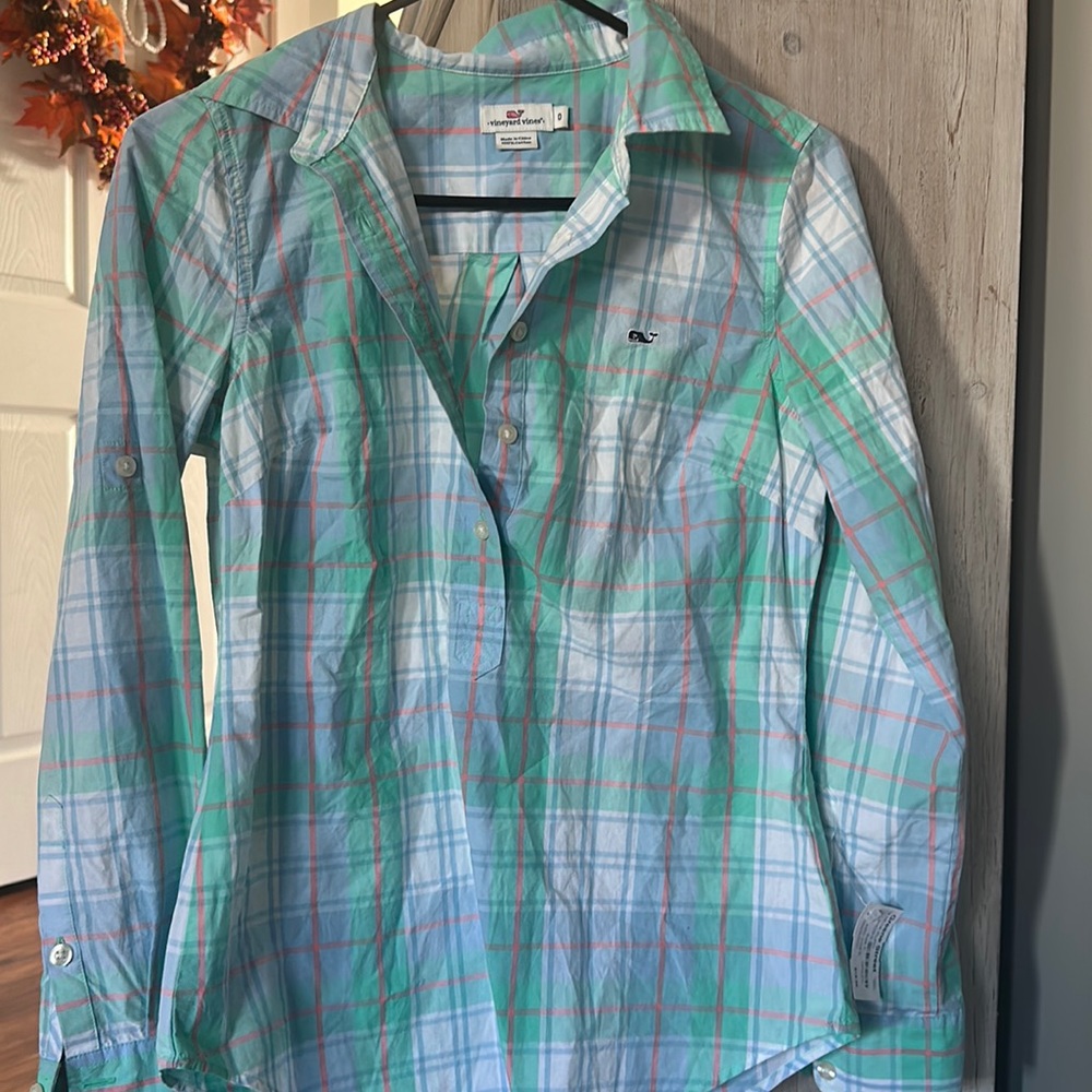 Vineyard Vines quarter button up